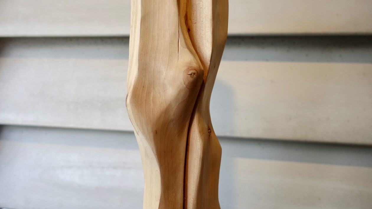 Sculpture en bois brut de Marc Lerude. H: 58cm x l: 14cm (bois)